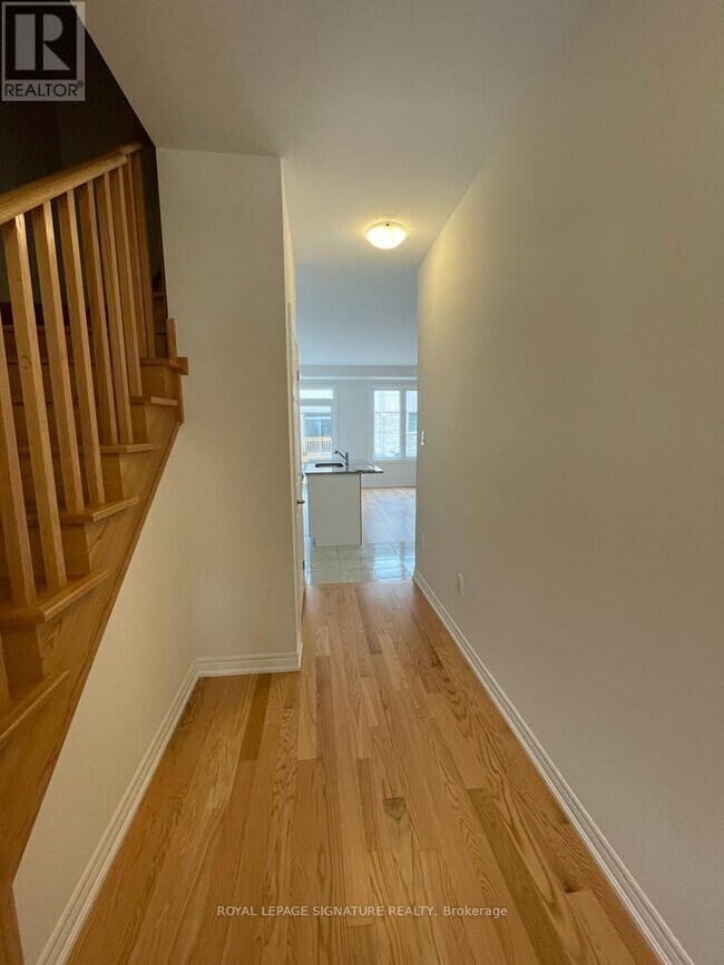 Building Photo - 48 Bayardo Dr