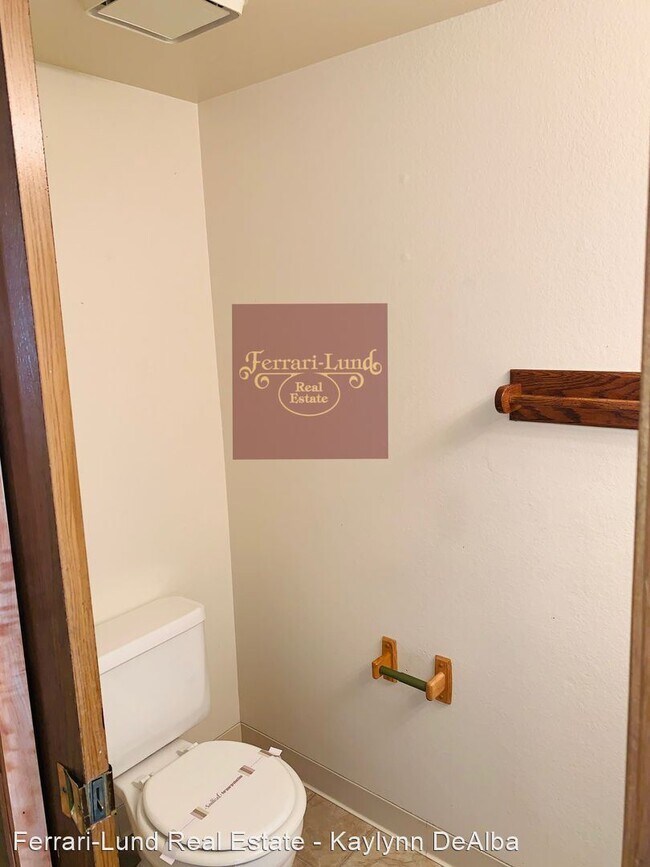 Foto del edificio - 2 br, 1.5 bath House - 3162 N Truckee Lane