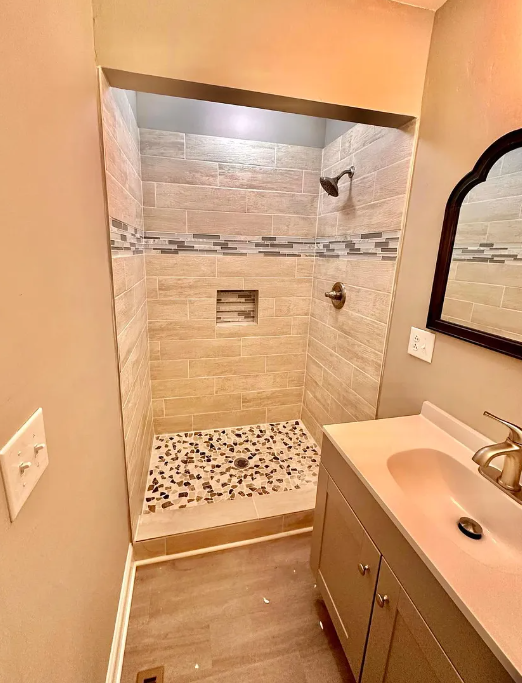Bathroom - 1548 N Concord Rd