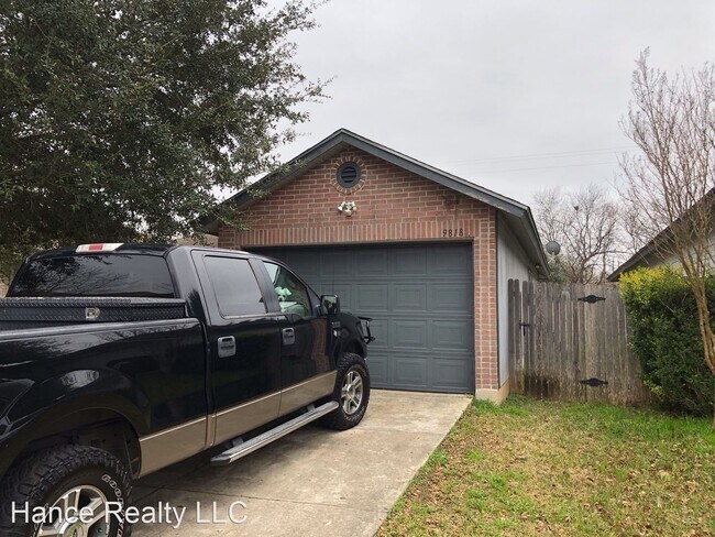 Building Photo - 2 br, 1 bath House - 9818-Mernard Cir