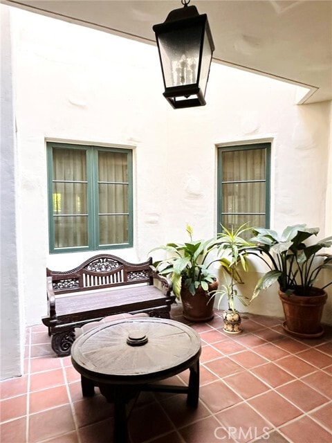 Foto del edificio - 558 Hillgreen Dr