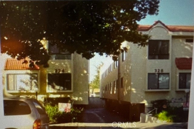 Foto principal - 328 N Monterey St