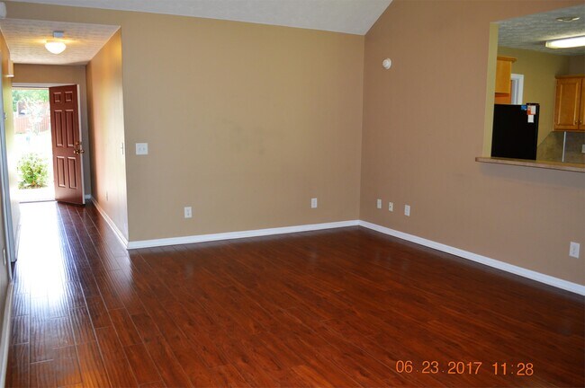 Foto del edificio - 8 Lincolnshire Ln