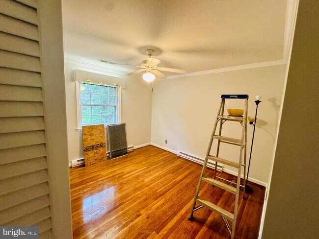 Building Photo - 2414 Commonwealth Dr