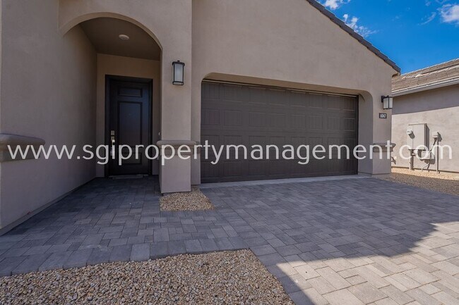 Building Photo - BRAND NEW DESERT RIDGE LUXURY PROPERTY!