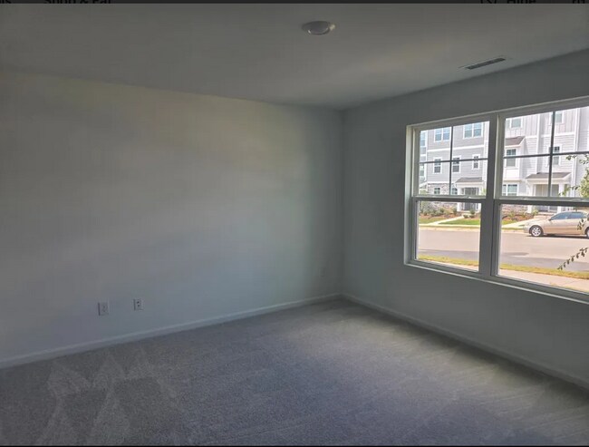 Foto del edificio - 1439 Jay Rd