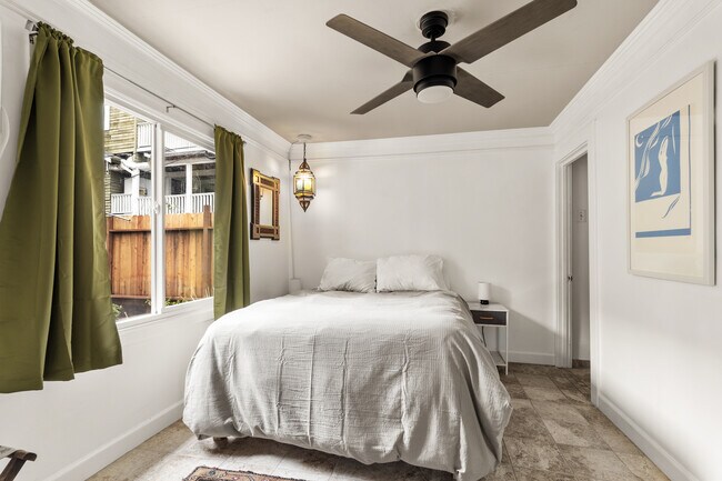 dormitorio amueblado - 724 Robinson St