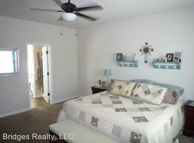 Building Photo - 4 br, 2.5 bath House - 311 Crown Heights Way