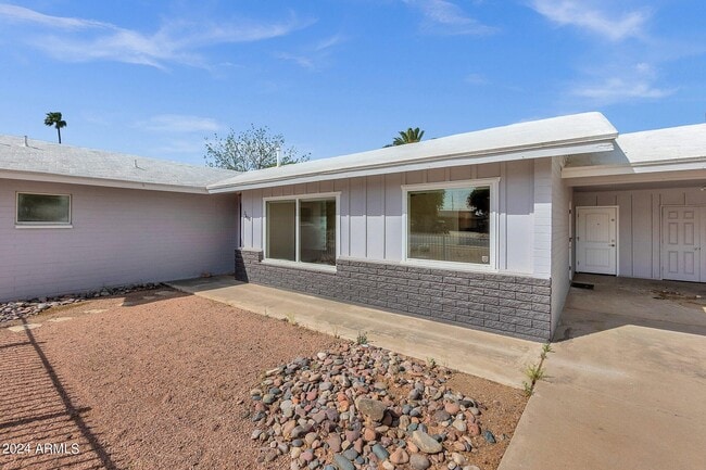 Building Photo - 3660 N 52nd St