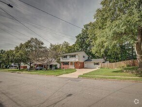 Building Photo - 6812 Landor Ln