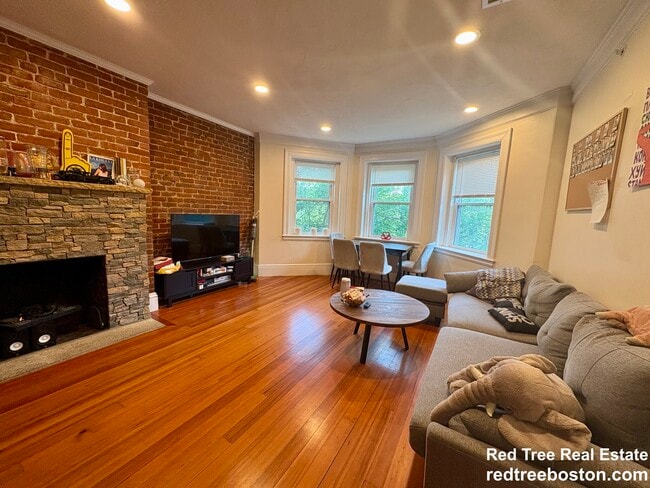 Photo - 1616 Beacon St Apartment