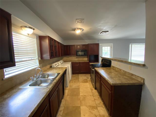 Foto del edificio - 3407 Timberview Rd