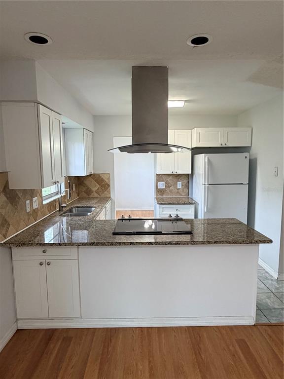 Foto del edificio - 661 Murphy Rd