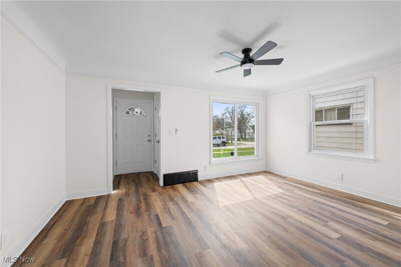 18113 Mapleboro Ave Maple Heights, OH 44137 – photo 3