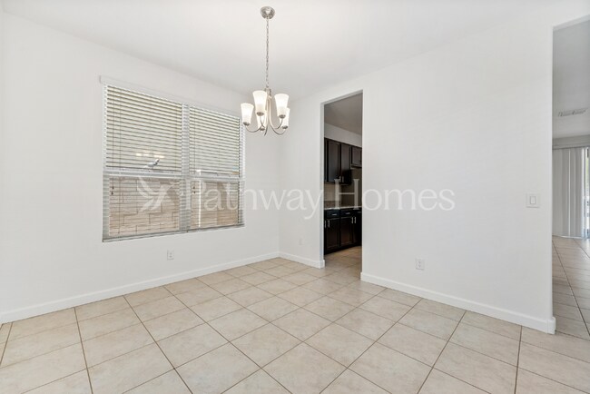 Foto del edificio - 18241 N Crestview Ln