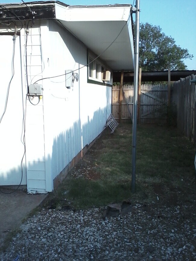 Building Photo - 304 Potomac Rd