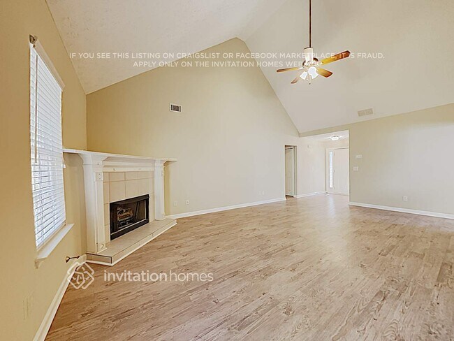 Building Photo - 4076 Shoreside Cir SW