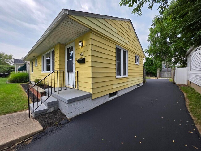Building Photo - 40 N Gould Rd