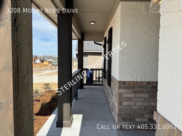 Foto del edificio - 3208 Mt Nebo Dr