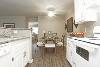 GREENBACK RIDGE APARTMENT HOMES photo'