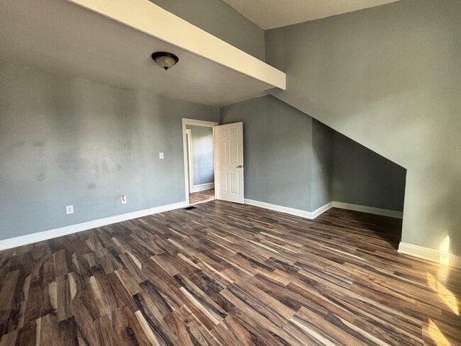 Building Photo - 448 E Woodrow Ave