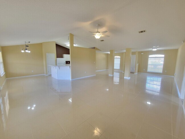 Foto del edificio - 2158 Punham Ct