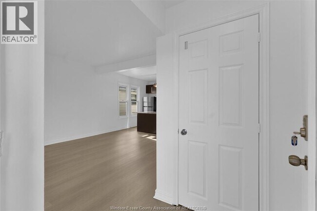 Building Photo - 759 Pierre Ave