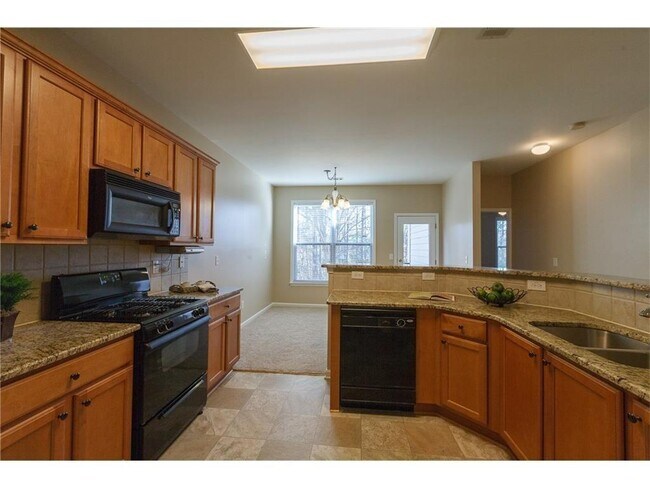 Foto del edificio - 393 Grayson Way