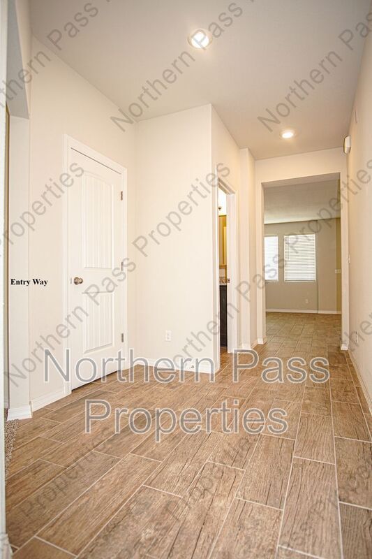 Building Photo - 1640 Brevoort St