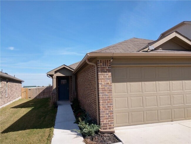 Building Photo - 109 Schuster Ct