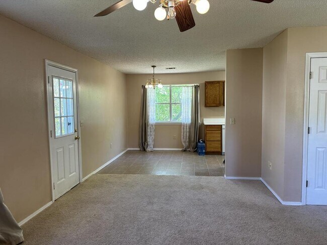 Foto del edificio - 104 Benttree Ct