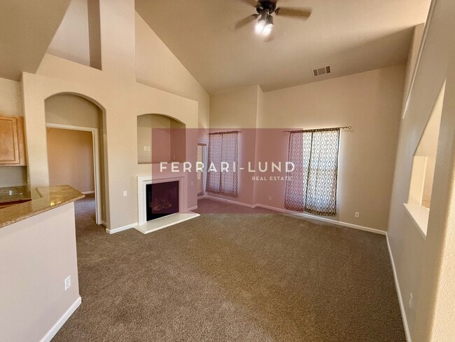 Building Photo - Beautiful townhome in Fallen Leaf , only 35 minutes from Incline Village-  Kay DeAlba Property!!!