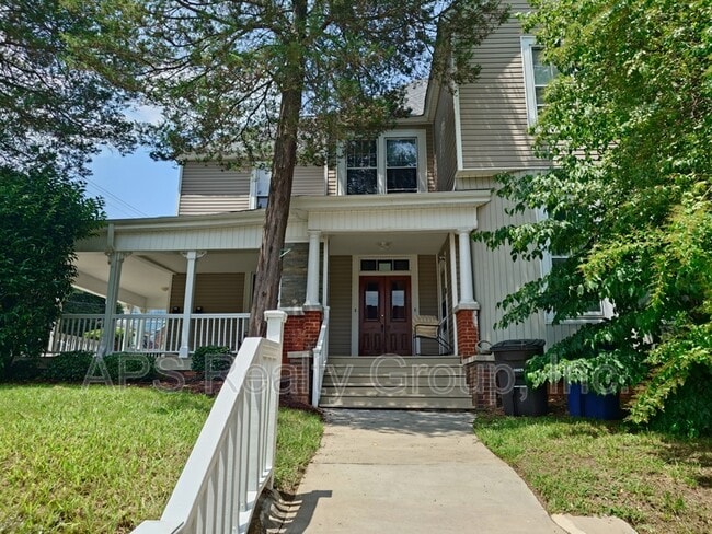 Building Photo - 669 Holly Ave NW
