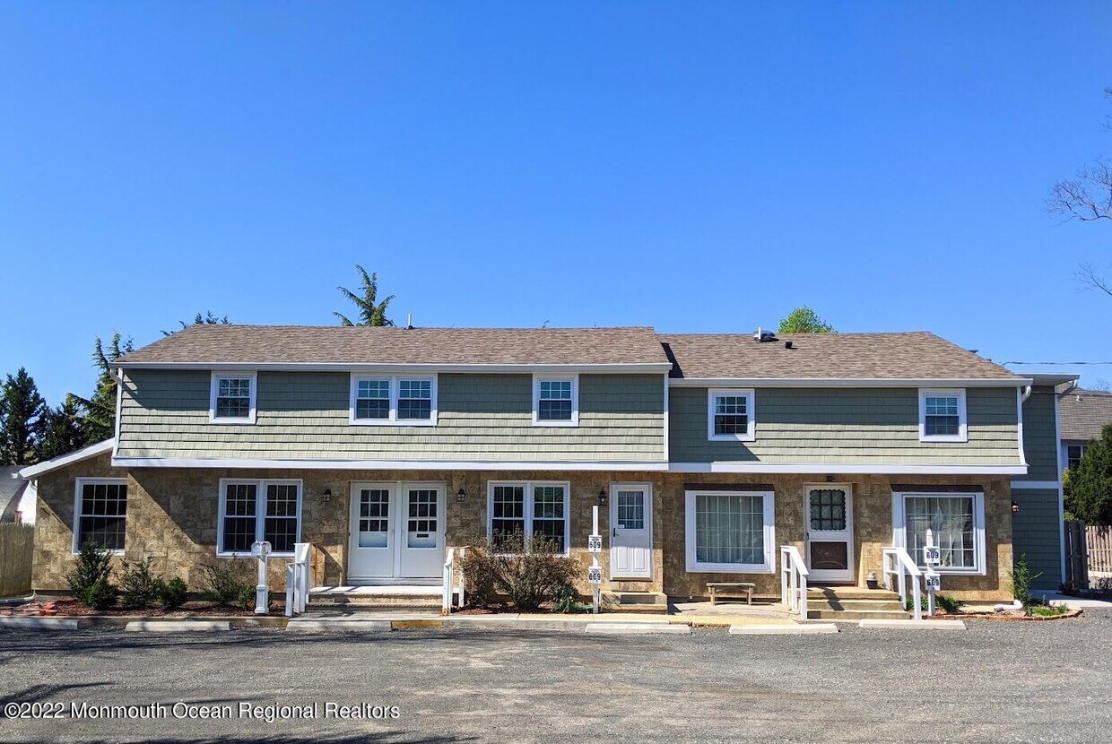 Foto principal - 609 Higgins Ave