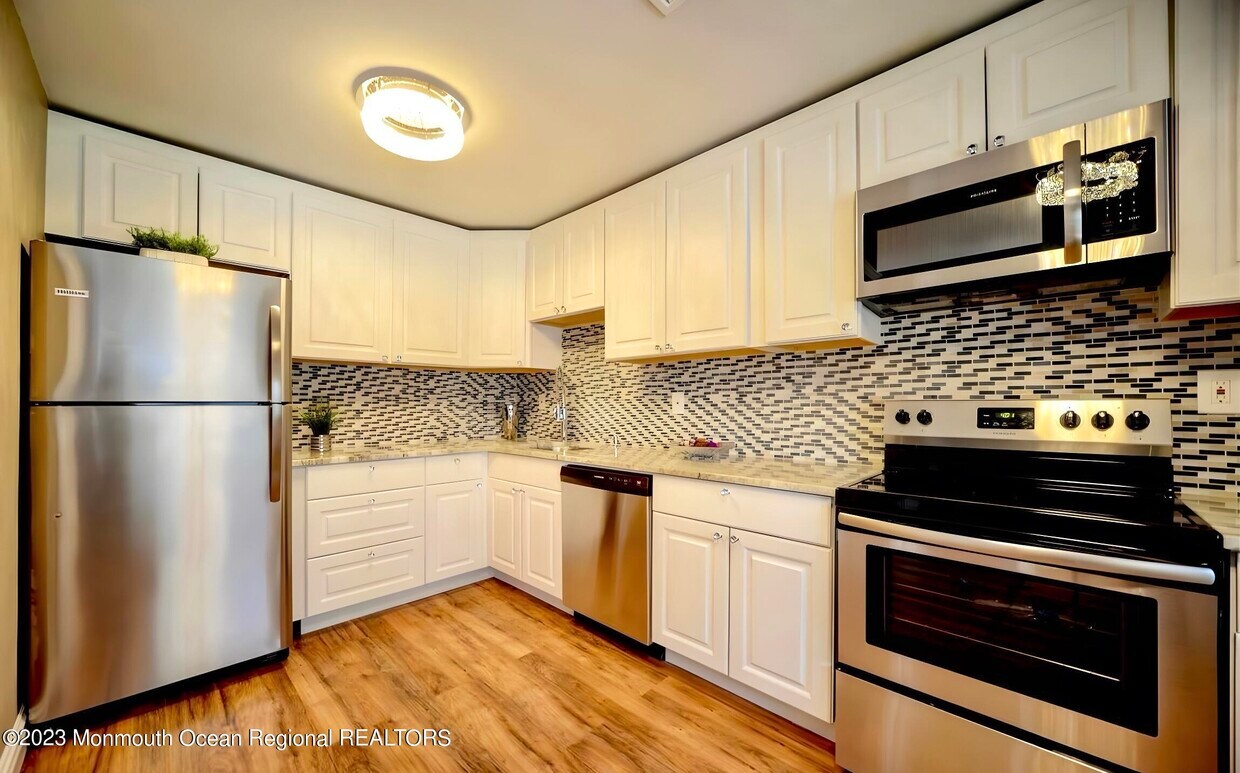 88 Arrowood Rd, Manalapan Township, NJ 07726 House Rental in