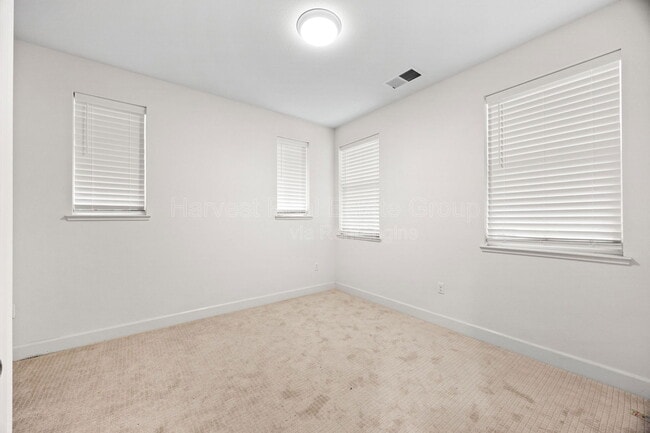 Building Photo - 38934 Lemongrass Wy