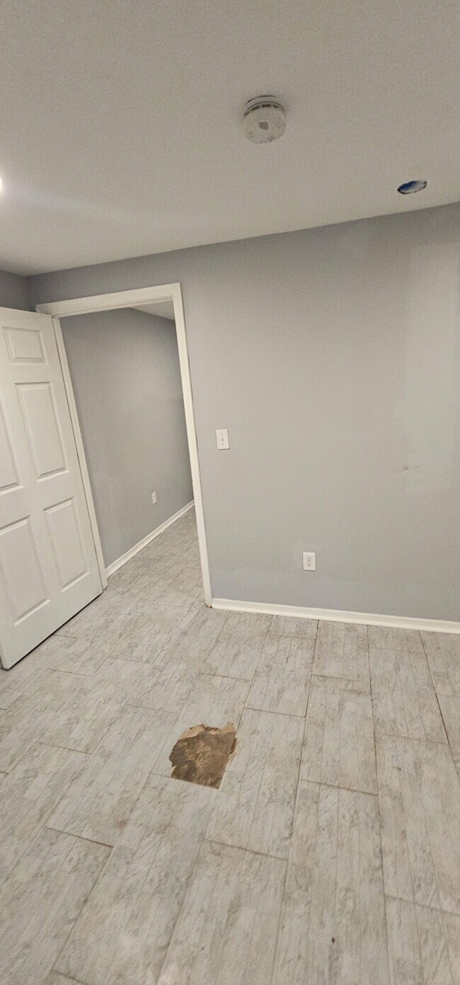 Foto del edificio - 132 Chesterfield Ave