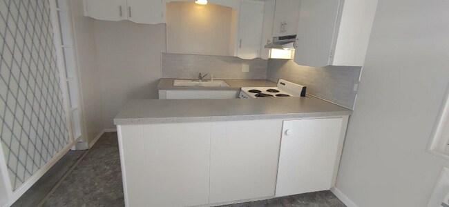 Foto del edificio - 4 Golf Rd