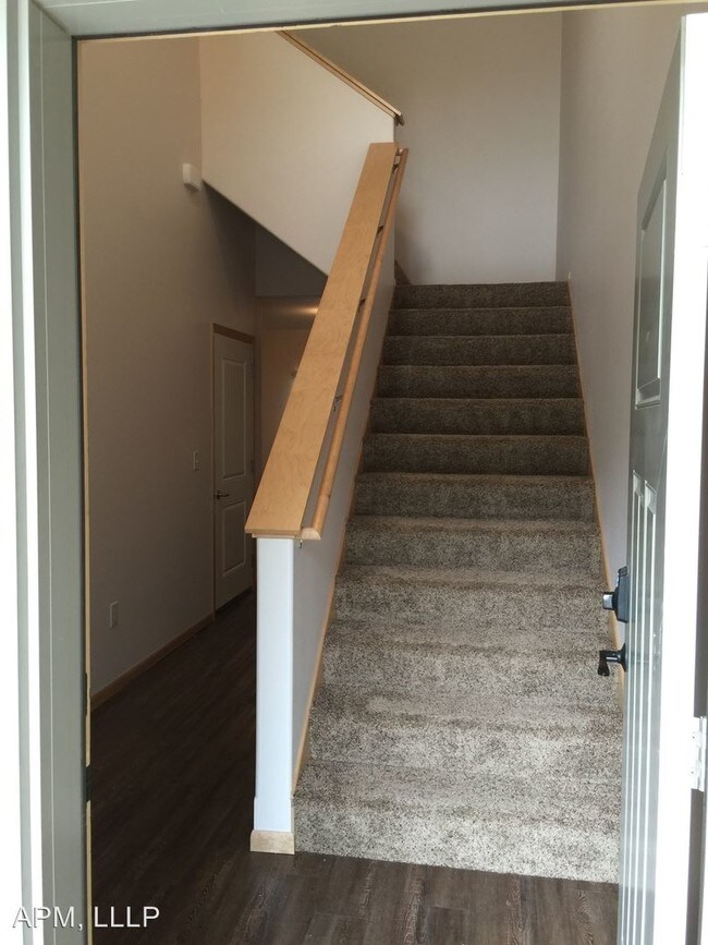 Foto del edificio - 515 4th Ave NW