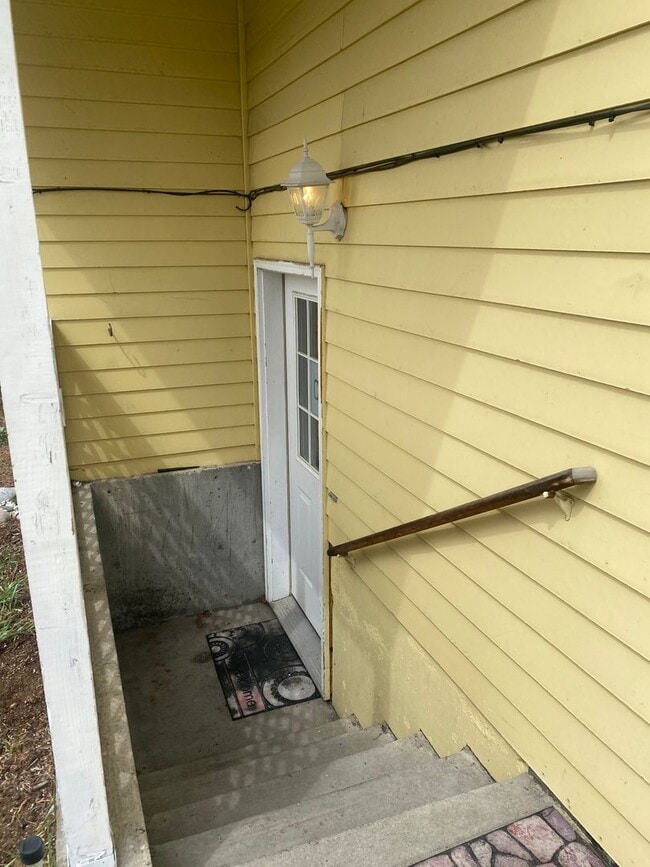 Building Photo - 2 bed 1 Bath rental in Bozeman