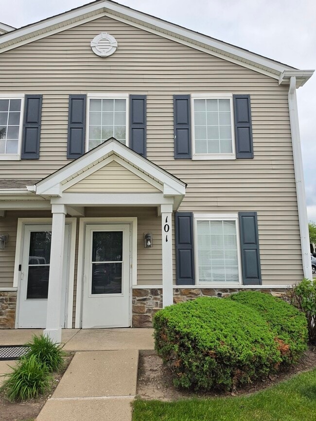 Building Photo - 101 Silverstone Dr