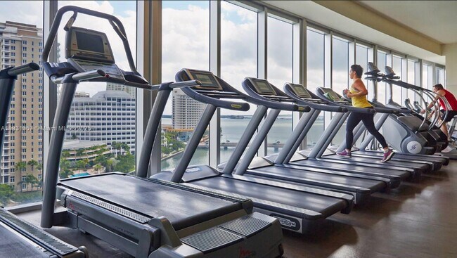 Foto del edificio - 485 Brickell Ave