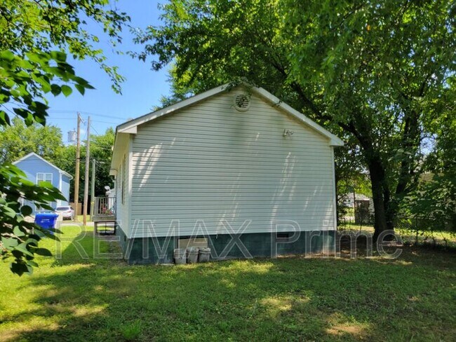 Foto del edificio - 409 Hunter St