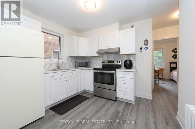 Building Photo - 459 Hopewell Ave