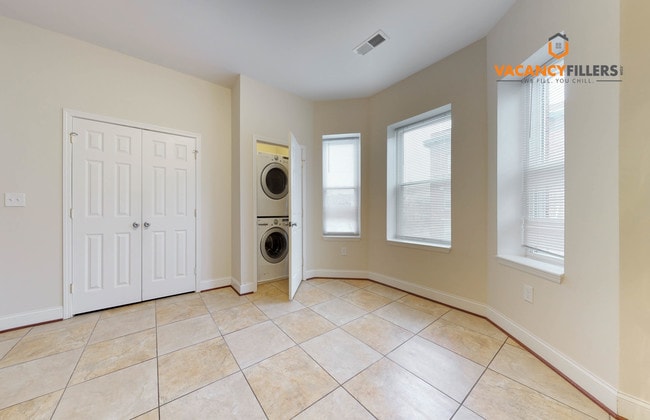 Building Photo - 847 Whitelock St