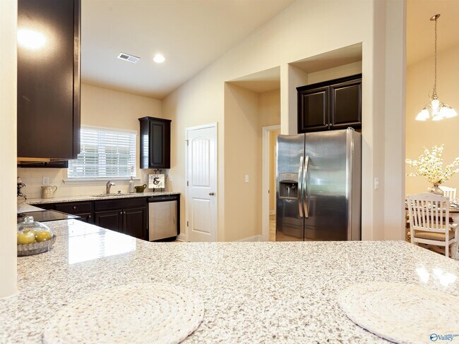 Building Photo - 229 Abercorn Dr