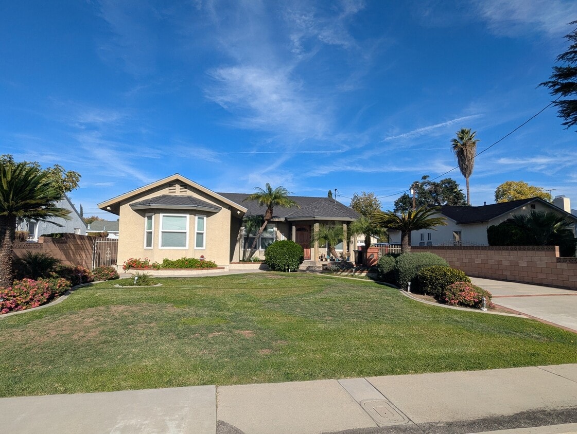 Foto principal - 9041 Emperor Ave