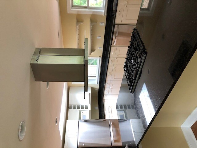 Building Photo - 602 Tilipi Ln