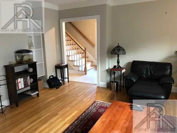 Building Photo - 5 bedroom in Brookline MA 02445