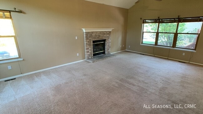 Building Photo - 1103 Dancing Horse Dr